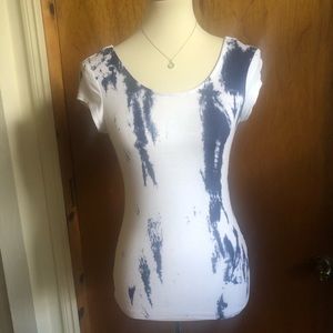 Guess Short Sleeve tie dye top